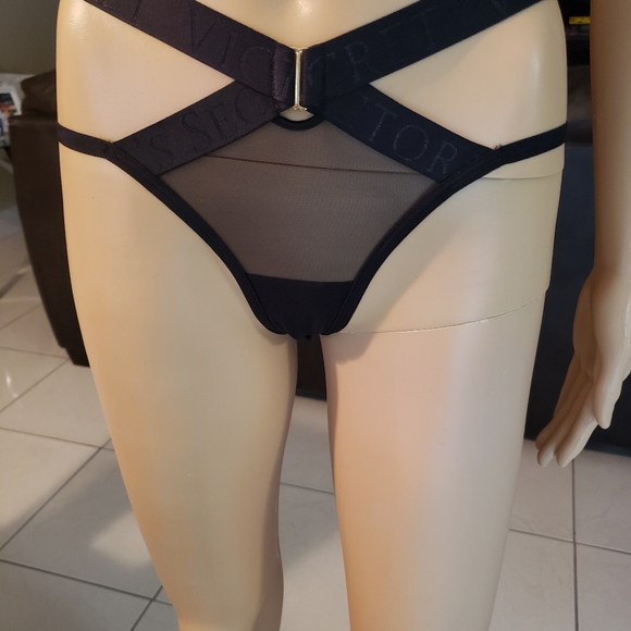 3 Victoria secret woman panties - Picture 5 of 8